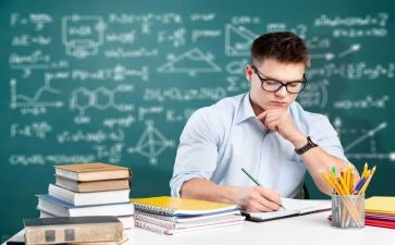 大学本科生毕业自我鉴定推荐6篇