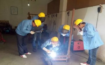 2024年学校电工年终总结8篇