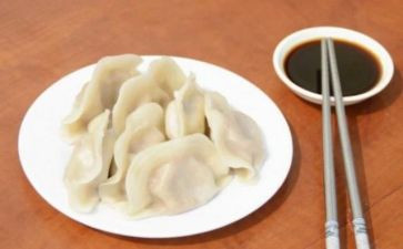 关于春节吃饺子的作文6篇