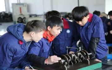 技校毕业自我鉴定500字6篇