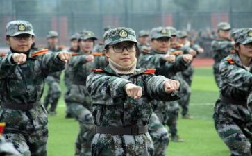 军训的自我鉴定参考6篇